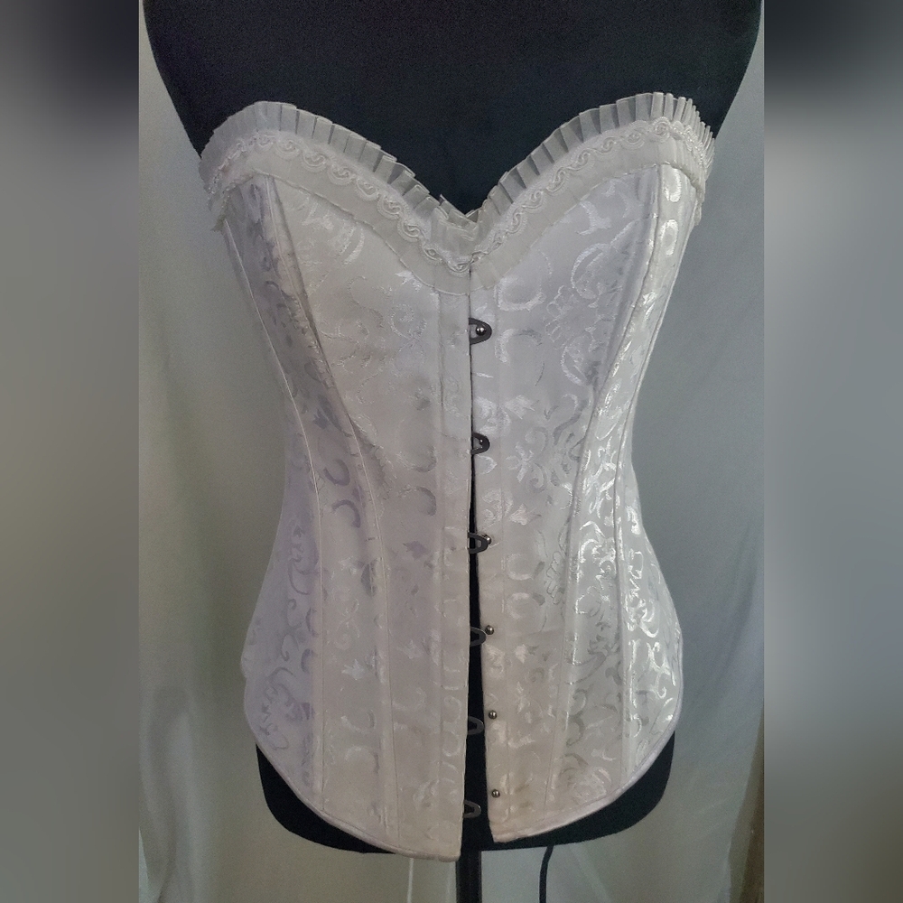 Elegant White Floral Shapewear Corset